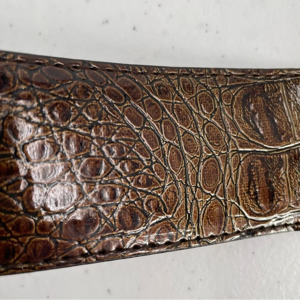 Chicos Vintage Faux Brown Croc Elastic Stretch Ornate Brass Buckle Small Belt